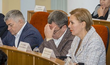 Депутаты Законодательного Собрания утвердили бюджет на 2026–2028 годы